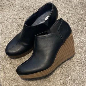 Dr. Schilling’s Wedge Harlow Bootie, size 10